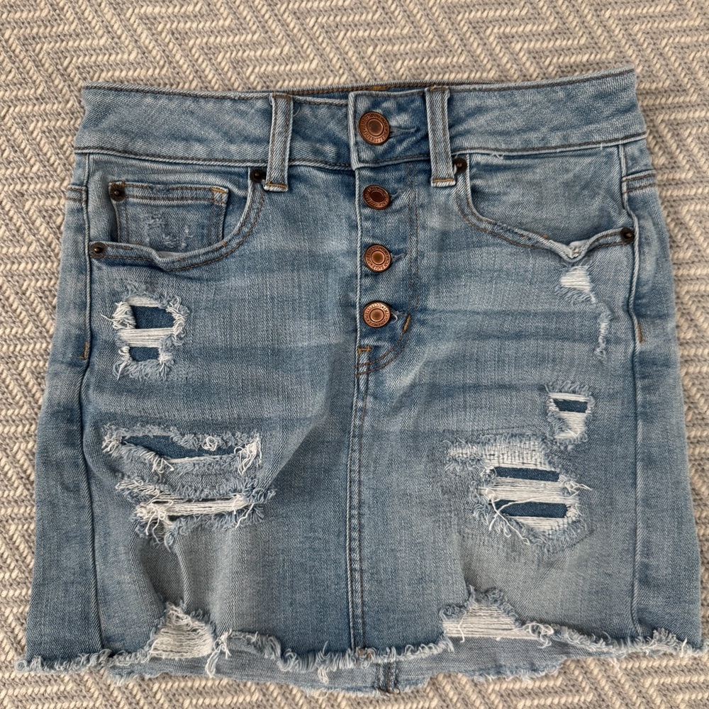 American Eagle Distressed Denim Stretch Mini Skirt Womens size 2